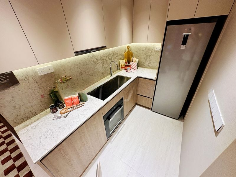 BLOOMSBURY RESIDENCES 8