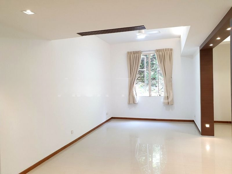 GALLOP GABLES 13