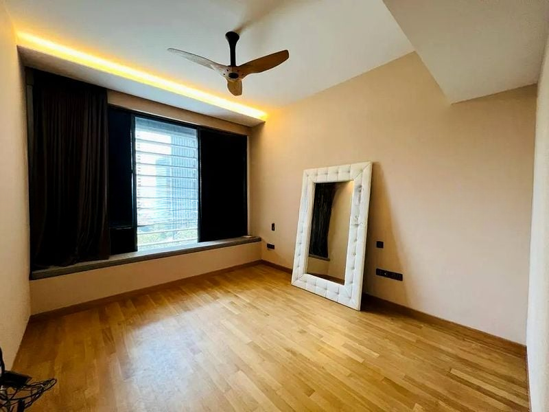 URBAN SUITES 9