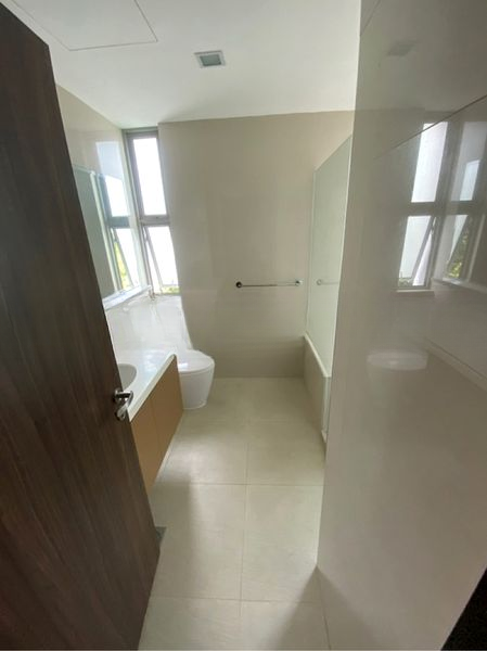 NASSIM REGENCY 13