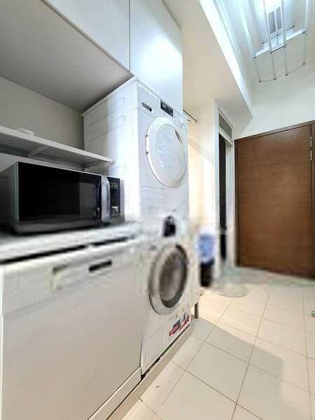 THE SUITES AT CENTRAL 9