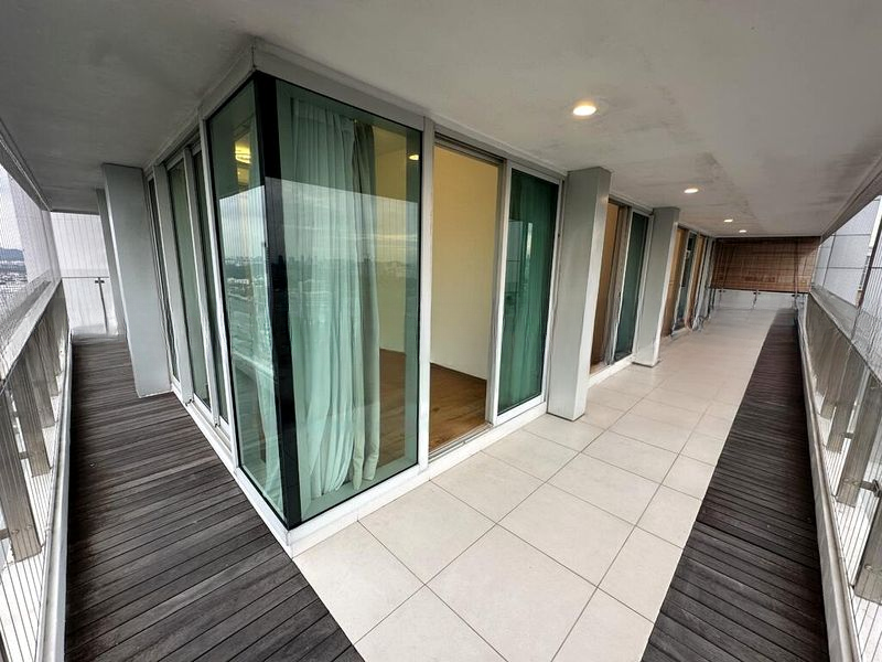 THE ROCHESTER RESIDENCES 6