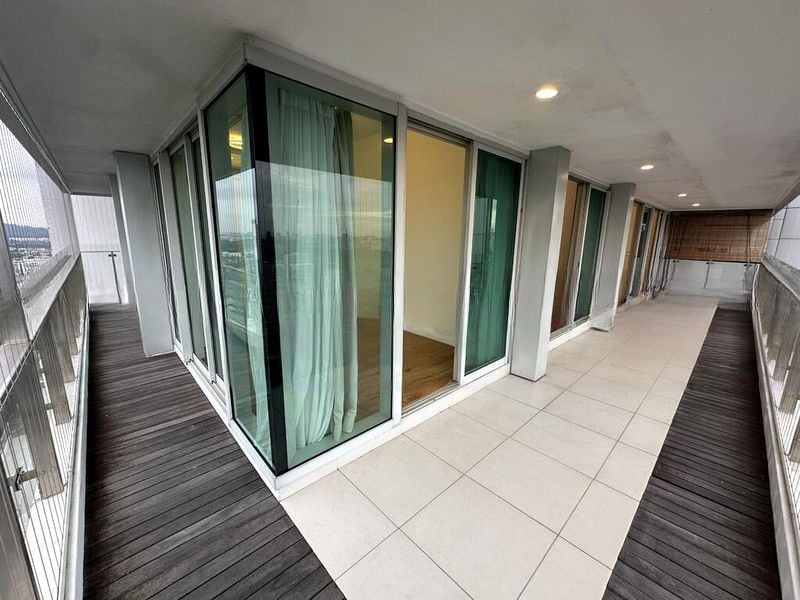 THE ROCHESTER RESIDENCES 5