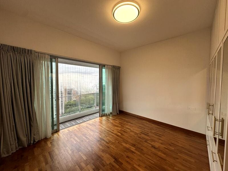 THE ROCHESTER RESIDENCES 10