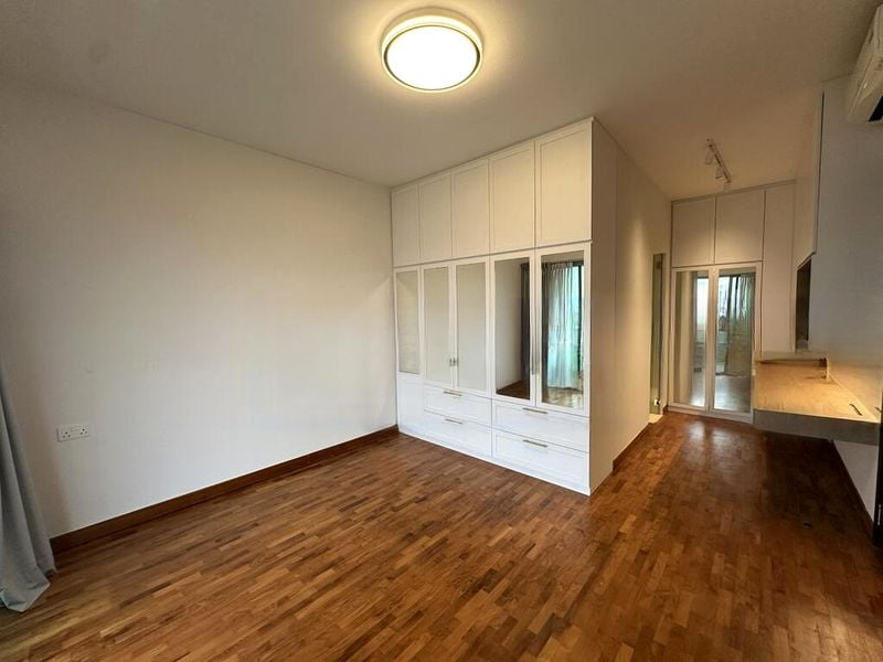 THE ROCHESTER RESIDENCES 12