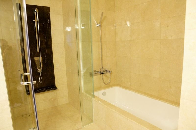 MARINA BAY SUITES 5