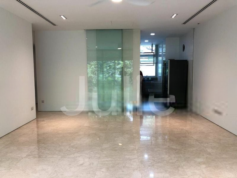 THE BOTANIC ON LLOYD 7