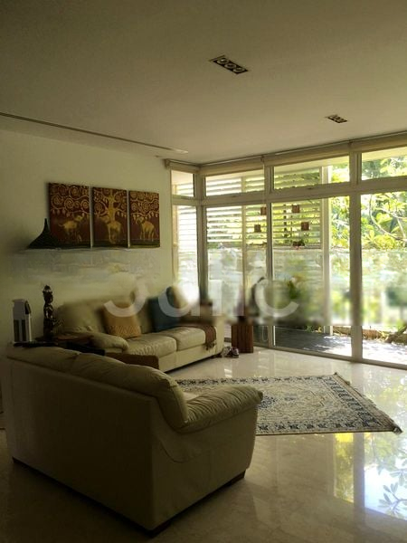 THE BOTANIC ON LLOYD 5