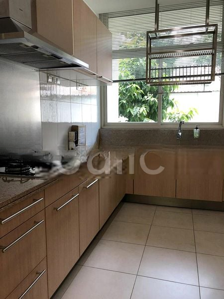 THE BOTANIC ON LLOYD 9