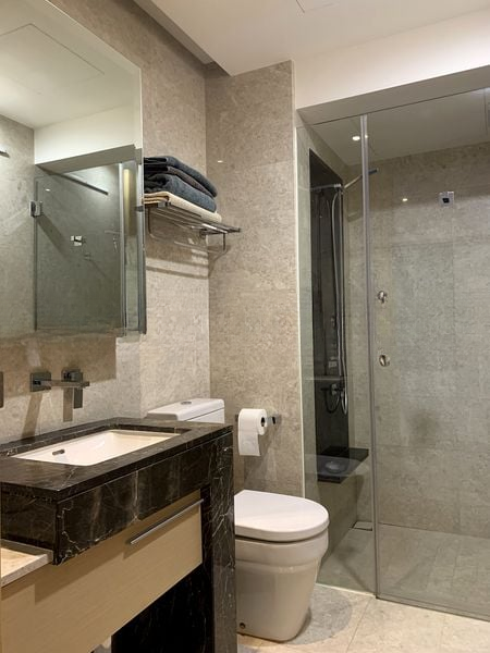 MARINA BAY SUITES 11