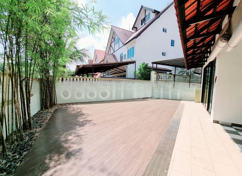 THOMSON HILLS ESTATE 10