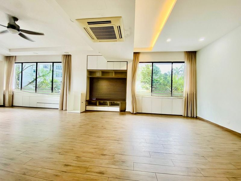 JADE MANSION 4