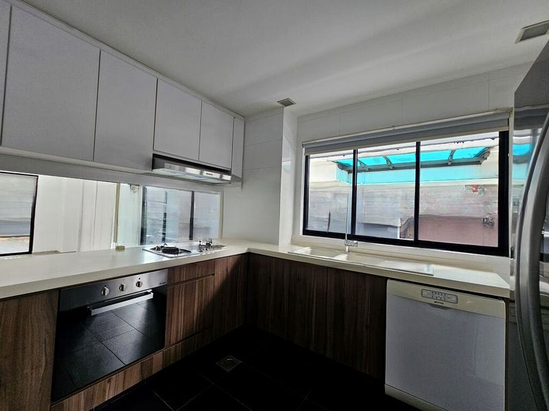 RESIDENCES @ NOVENA 7