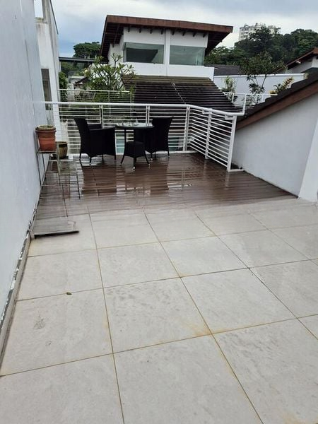 BINJAI CREST 8