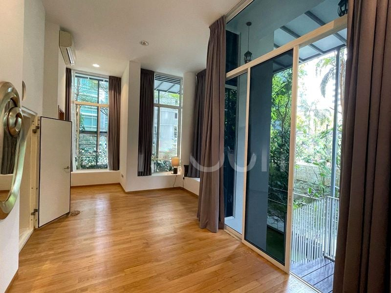 THE PEAK @ CAIRNHILL I 5