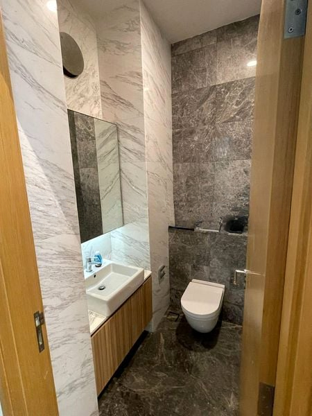 THE PEAK @ CAIRNHILL I 8