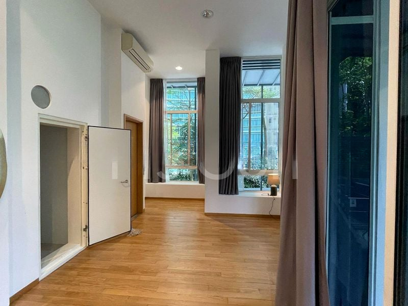 THE PEAK @ CAIRNHILL I 7