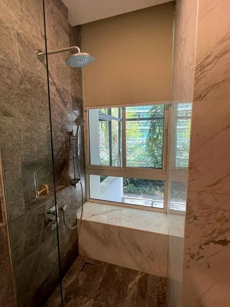 THE PEAK @ CAIRNHILL I 10