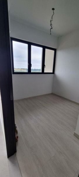 RIVERFRONT RESIDENCES 14