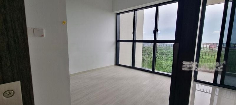 RIVERFRONT RESIDENCES 12