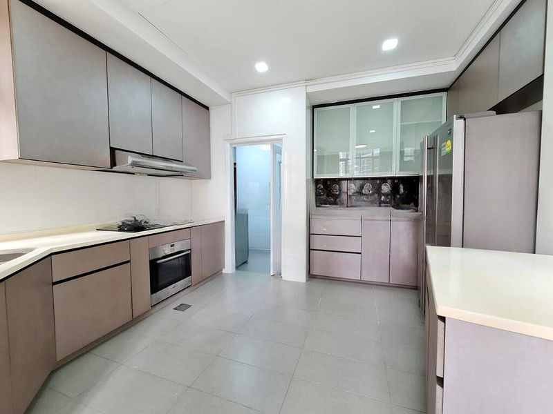 HORIZON TOWERS 6