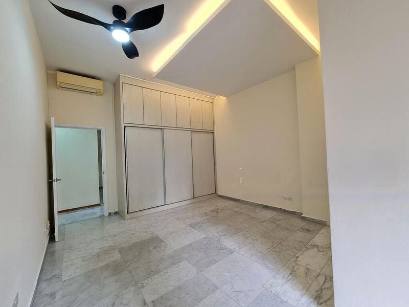 HORIZON TOWERS 10