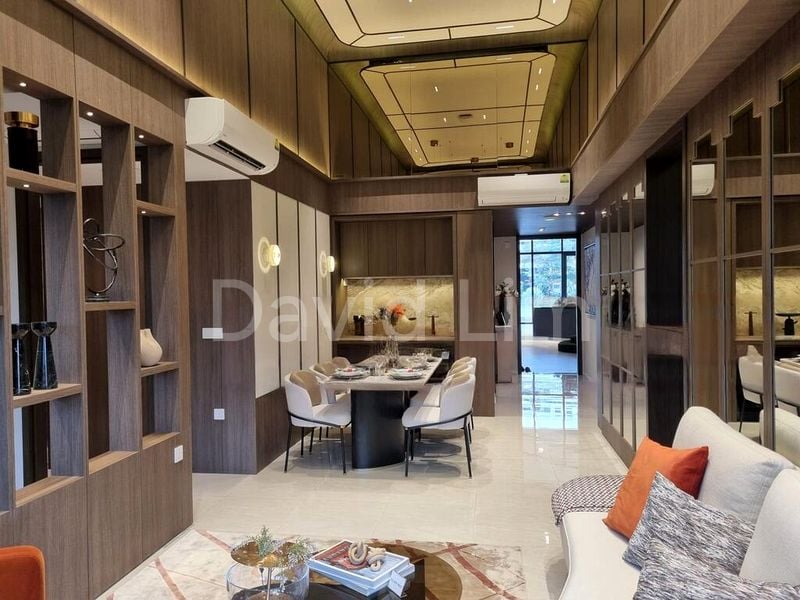 THE WATERGARDENS AT CANBERRA 15