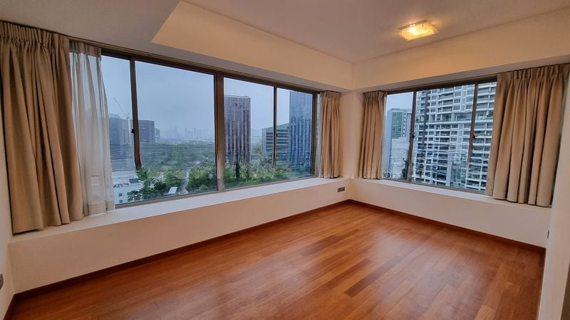 SUITES @ CAIRNHILL 14