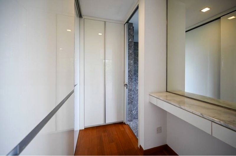 SUITES @ CAIRNHILL 10