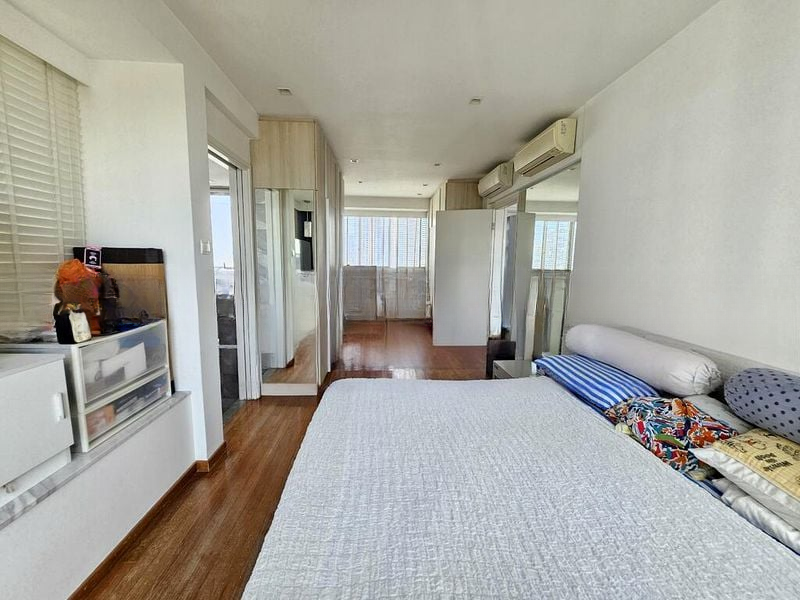 THE PARC CONDOMINIUM 5