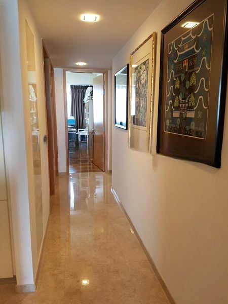 MARINA BAY SUITES 8