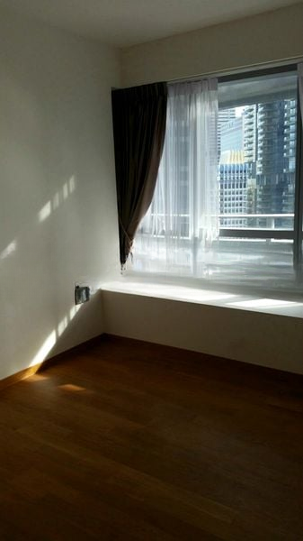 MARINA BAY SUITES 4
