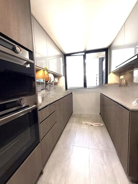 AVENUE SOUTH RESIDENCE 6