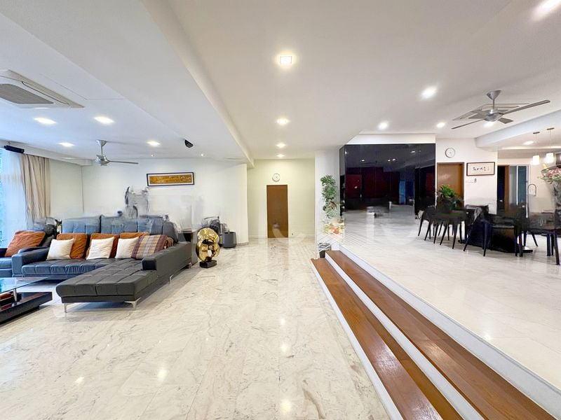 IVORY APARTMENTS 4