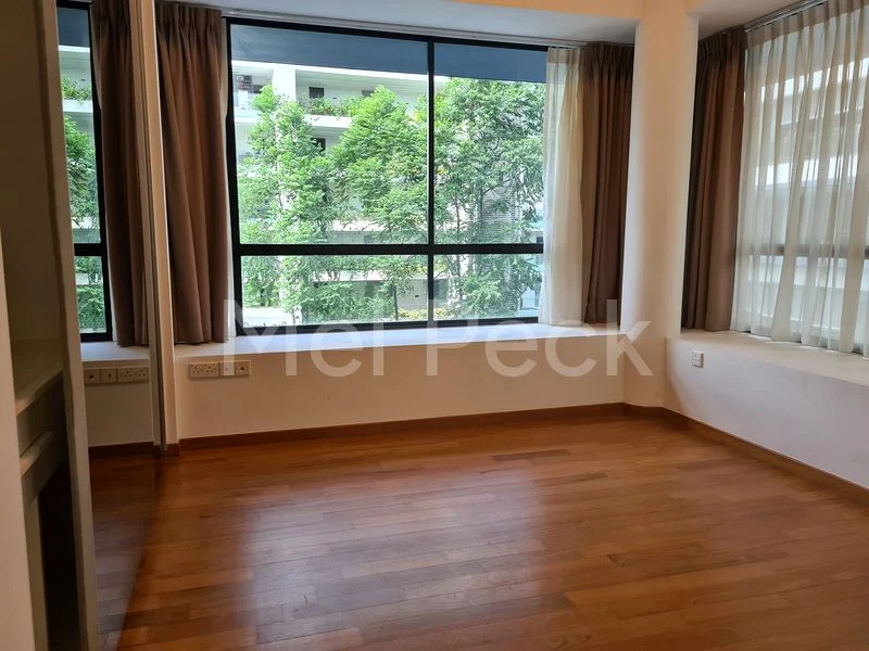 TREASURE ON BALMORAL 4