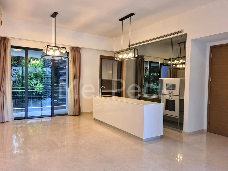 TREASURE ON BALMORAL 5