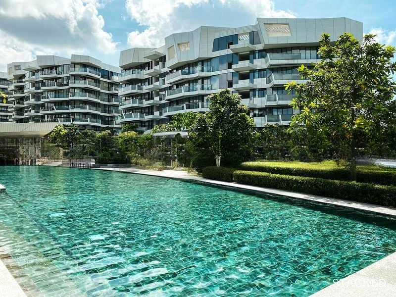 CORALS AT KEPPEL BAY 4