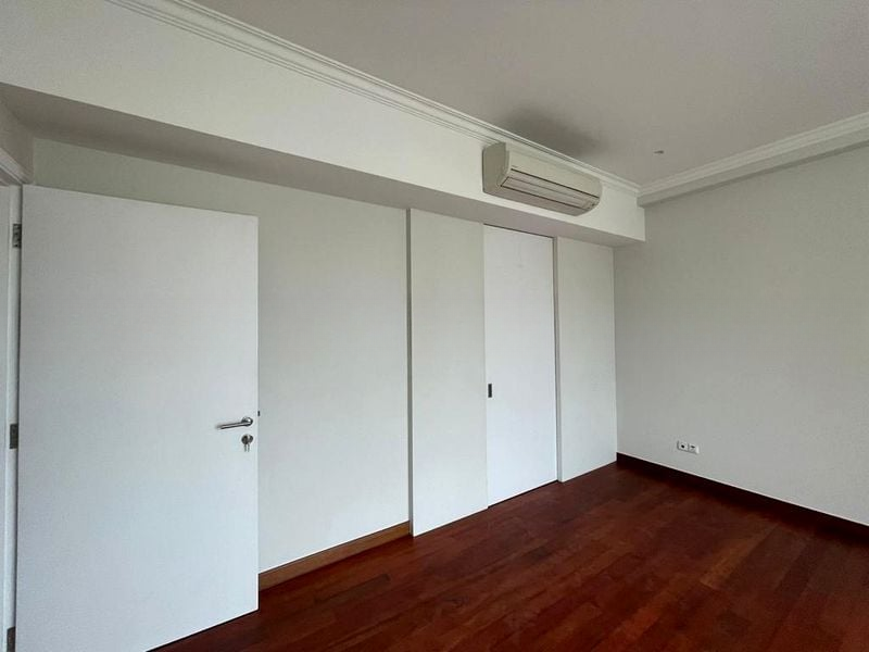 SEVEN HOLT ROAD 3