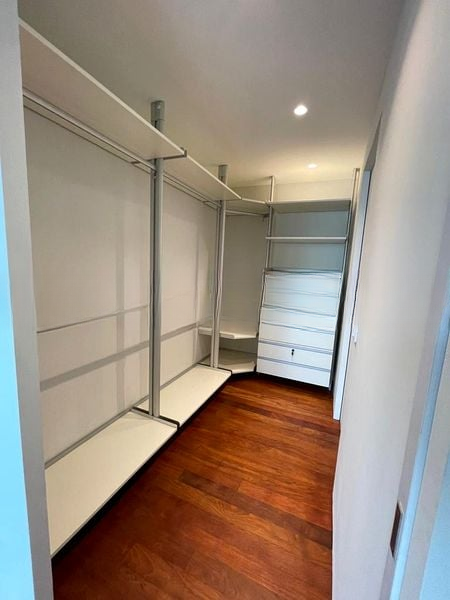 SEVEN HOLT ROAD 7