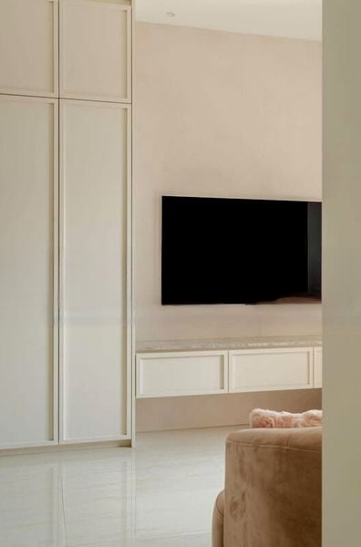 RIVERFRONT RESIDENCES 2