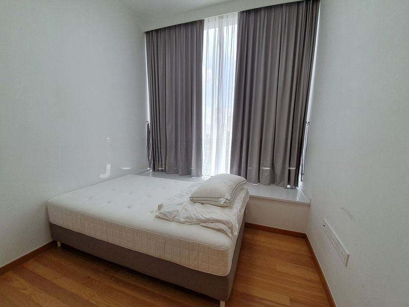 ONE BALMORAL 6