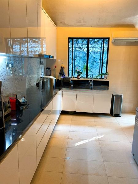 MAYFAIR PARK 4