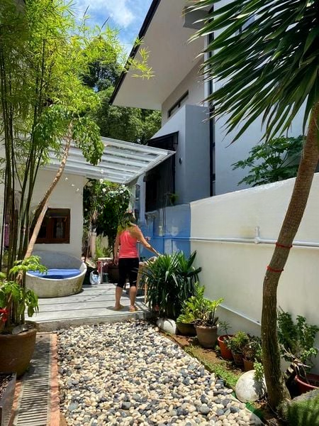 MAYFAIR PARK 8