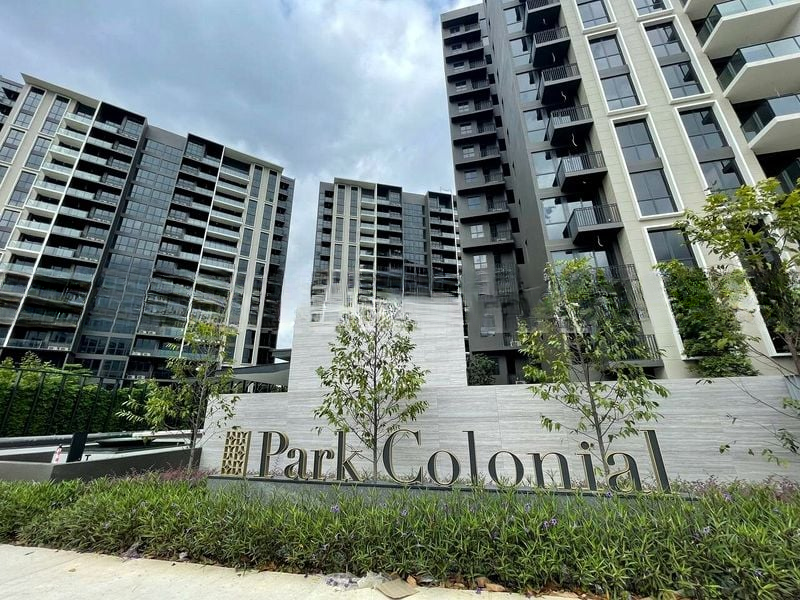 PARK COLONIAL 6