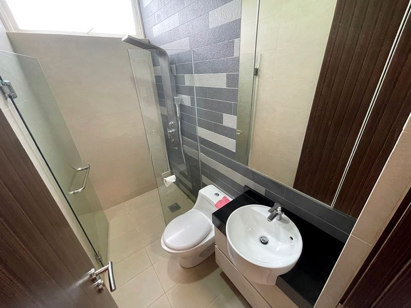 SELETAR HILLS ESTATE 10