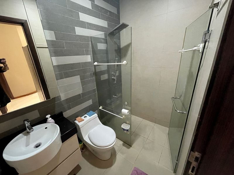 SELETAR HILLS ESTATE 14