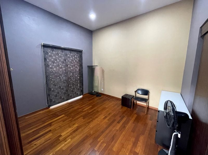 SELETAR HILLS ESTATE 11