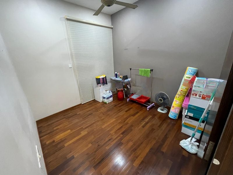 SELETAR HILLS ESTATE 13