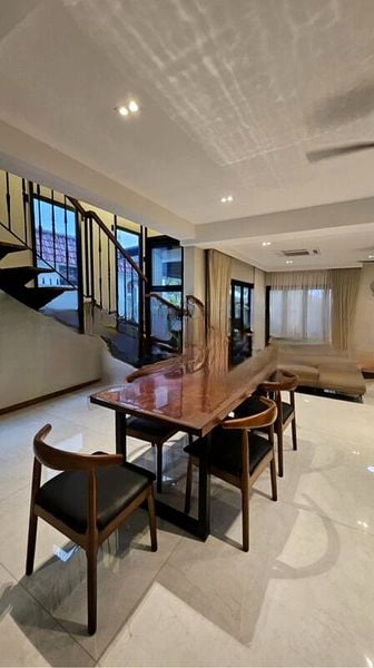 SUNRISE VILLA 1