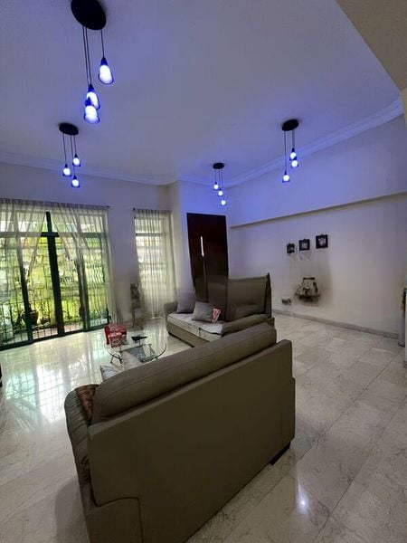 LAKESIDE GROVE 9